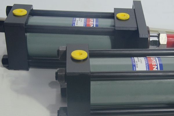 油研液压缸CJT140-FF100B90N-AND20:一种高性能的液压部件