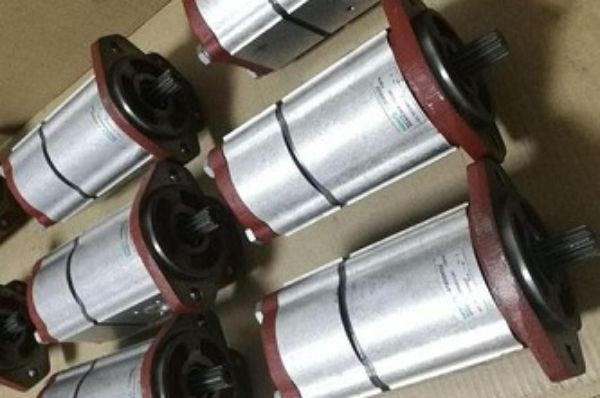 意大利SALAMI萨拉米1.5PE, 2PE, 3PE系列齿轮泵型号大全,使用说明